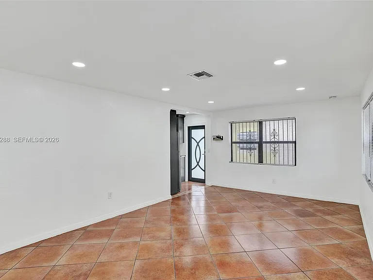 10366 SW 172nd St — Photo 10