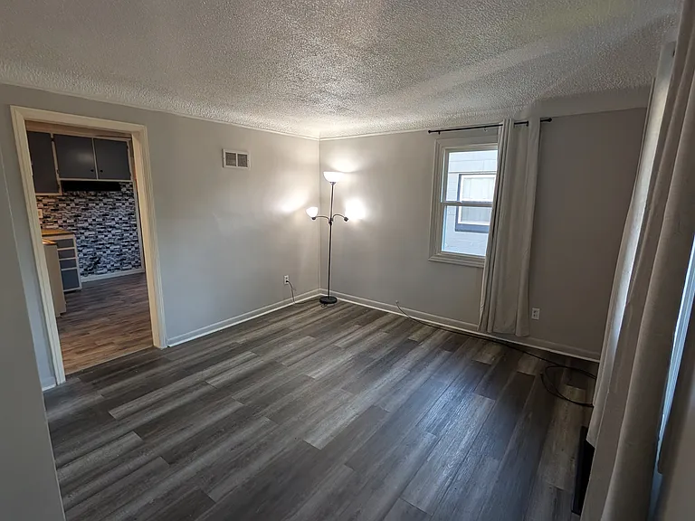8306 Kaltz St — Photo 3