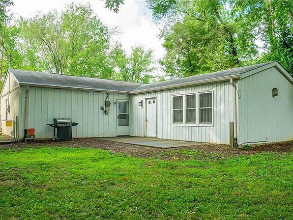 2nd image of 3612 W Parkview Dr