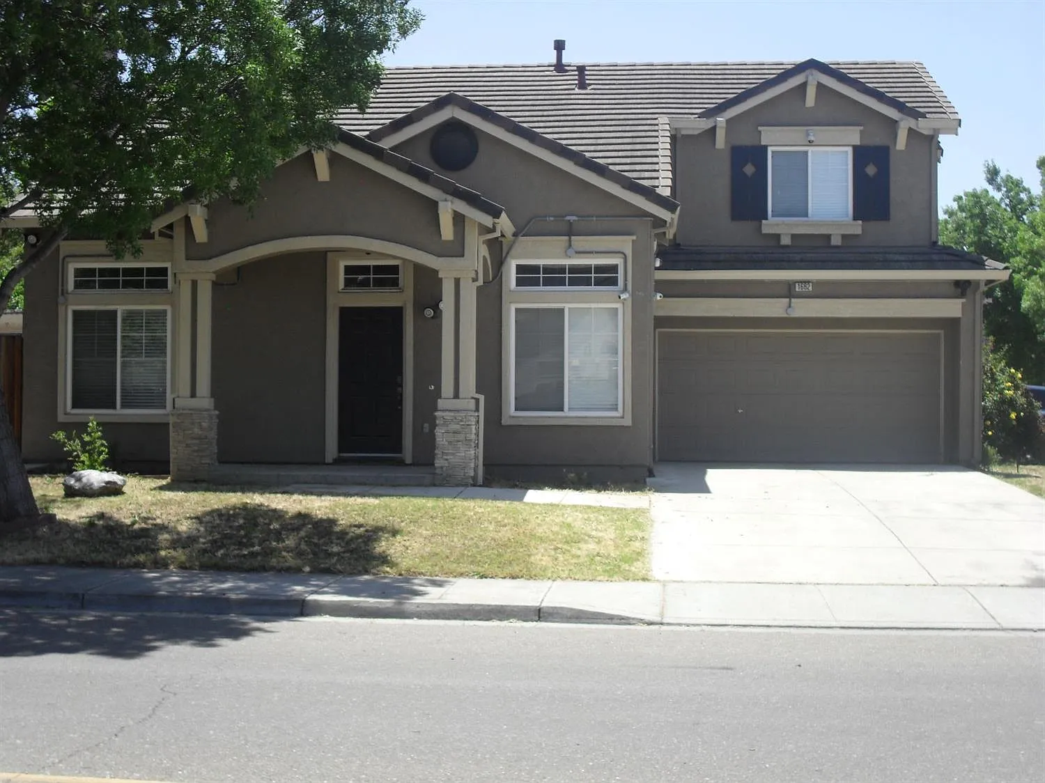 1682 Berkeley St photo 1