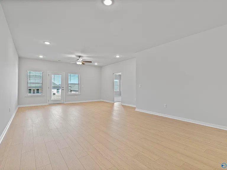 210 Osceola Cir — Photo 7