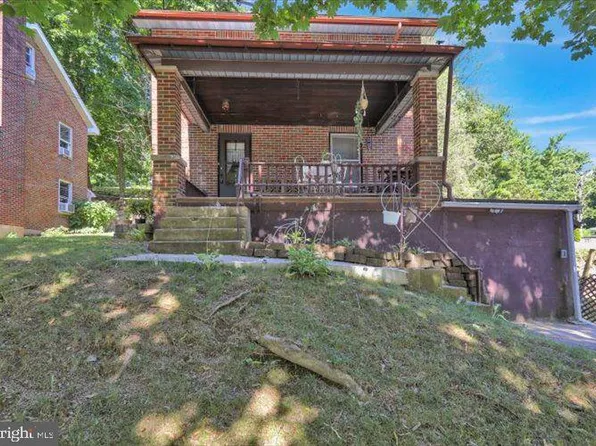 807 W Main St, Leesport, PA 19533