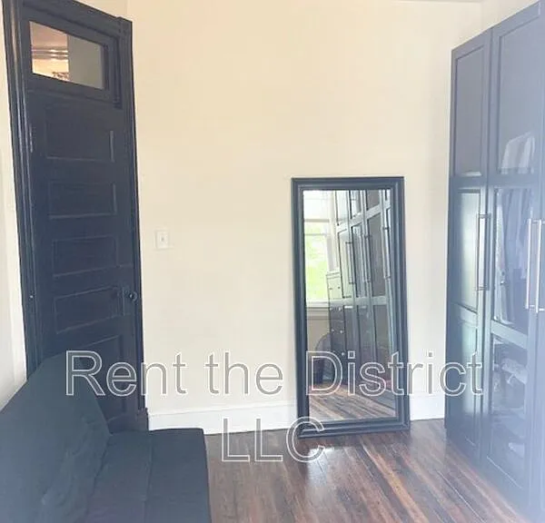 37 Rhode Island Ave NW — Photo 26