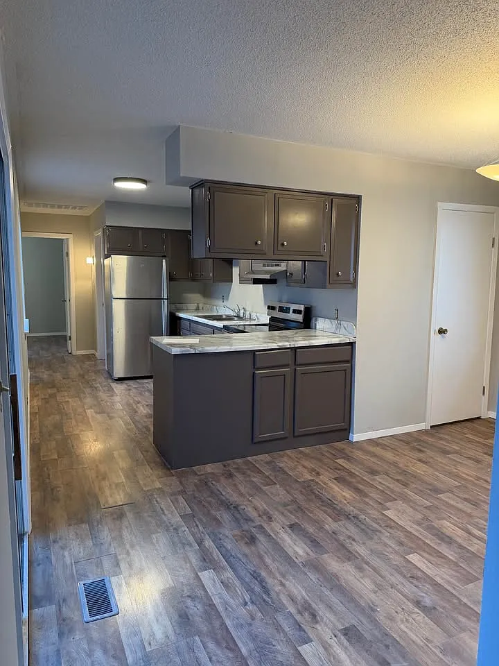 913 W Shenandoah Dr #913 photo 1