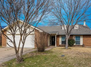 1702 Clark Trl, Grand Prairie, TX 75052