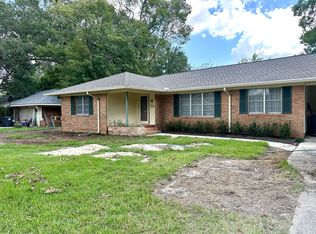 9372 Woodbine Dr, Baton Rouge, LA 70815