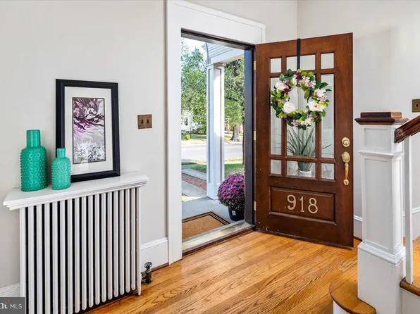 918 William St, Fredericksburg, VA 22401