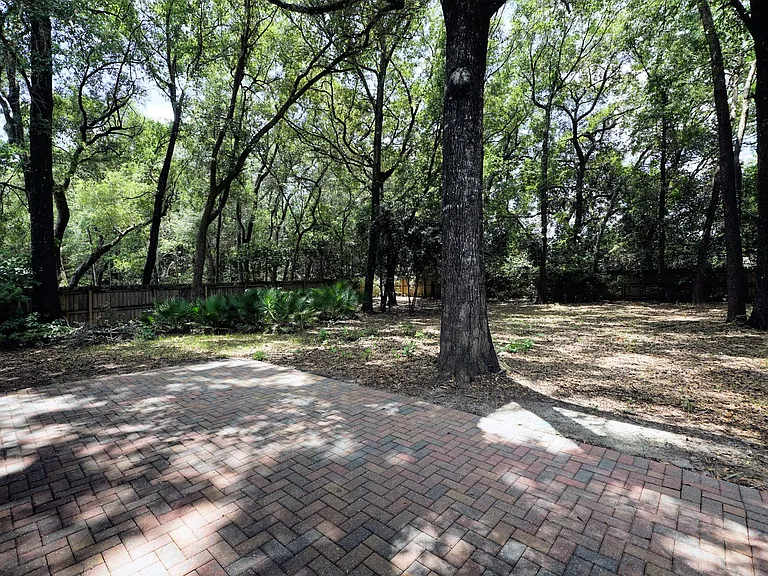 2419 Rocky Shores Dr — Photo 46