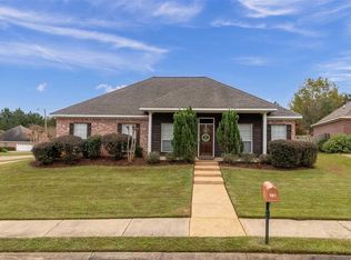 101 Susan Ln, Brandon, MS 39042