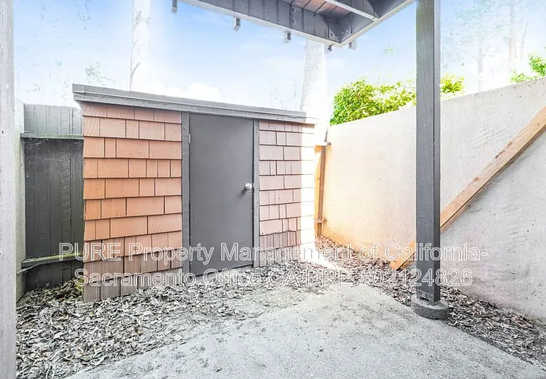 2229 Woodside Ln #4 — Photo 22