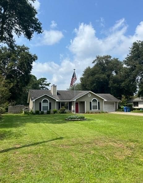1st image of 207 Glen Meadows Cir