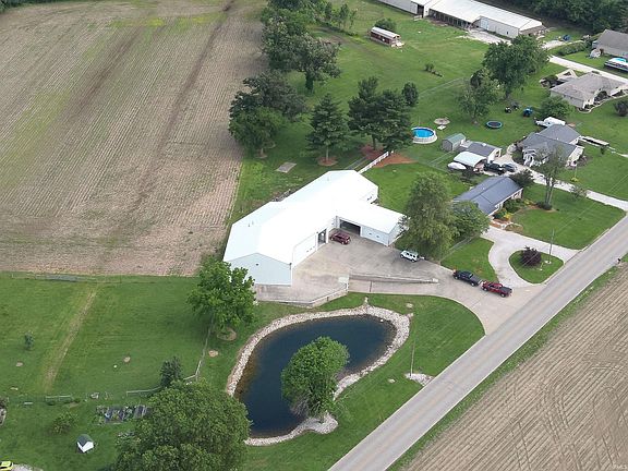 3rd image of 1346 S 6th Street Rd