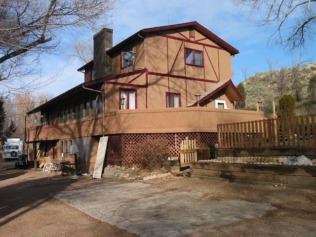 2nd image of 818 W Bijou St