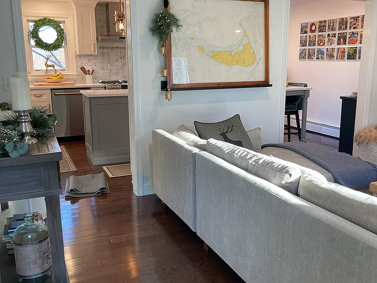 17 Shawmut Ave — Photo 16