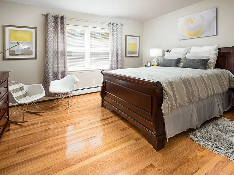Georgetown Apartments — Photo 6