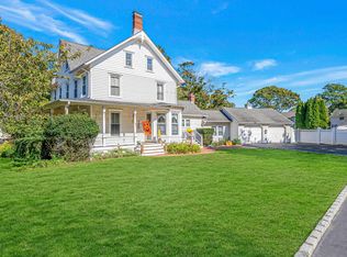 107 Ocean Ave, Center Moriches, NY 11934