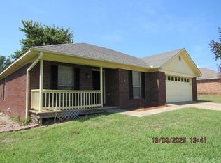 2345 Remington Rd, Conway, AR 72032