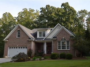 5559 Murphy Rd, Summerfield, NC 27358