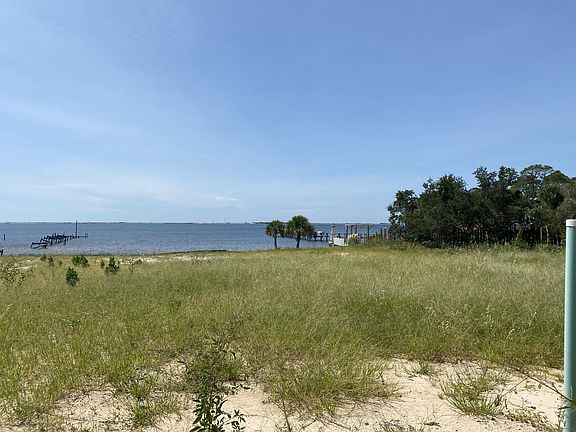 3rd image of 9213 Navarre Pkwy