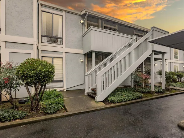 900 Southampton Rd APT 80, Benicia, CA 94510