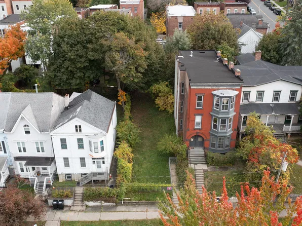 196 8th Street, Troy, NY 12180