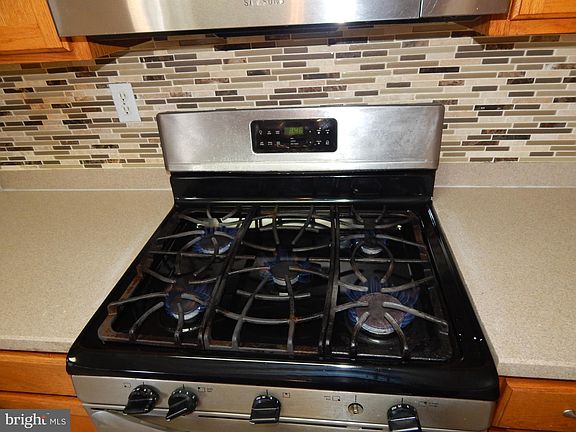 4th image of 2520 Isham Randolph Dr