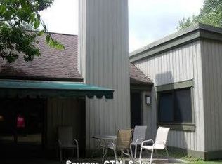 632 Heritage Vlg, Southbury, CT 06488