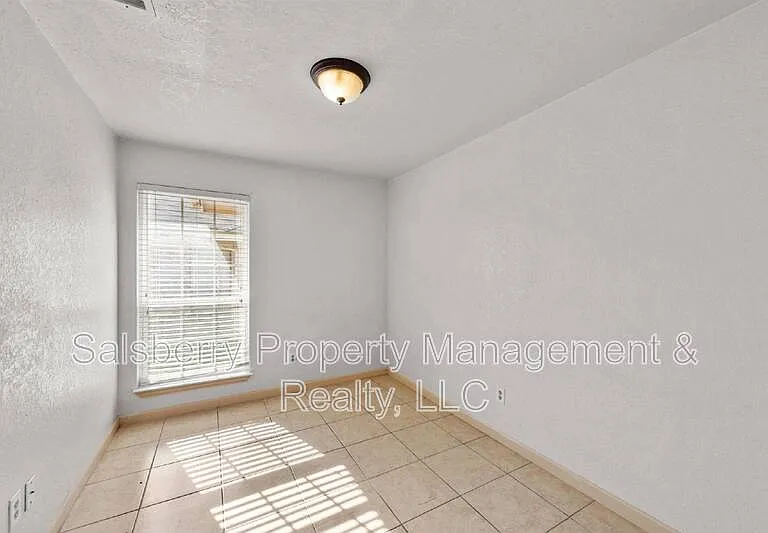 8510 Gatlinburg Dr — Photo 10