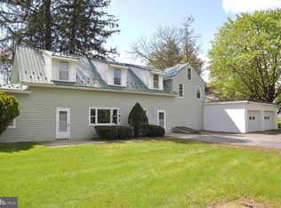 333 Vinemont Rd, Reinholds, PA 17569