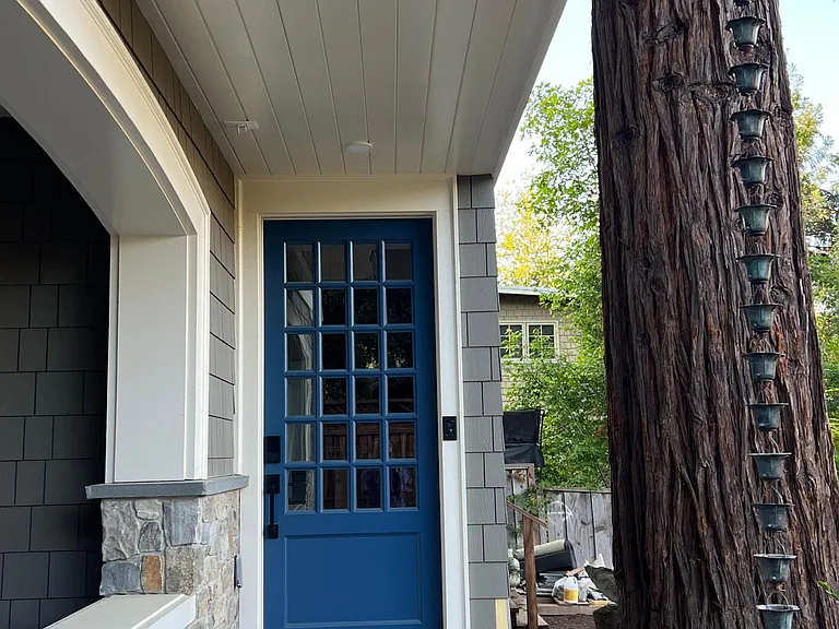 Front door entry (in addition to garage entry)