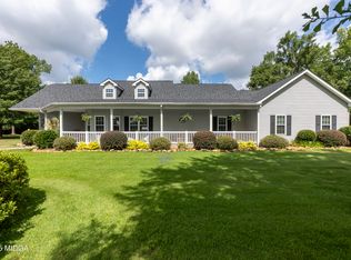 1611 S Houston Rd, Kathleen, GA 31047