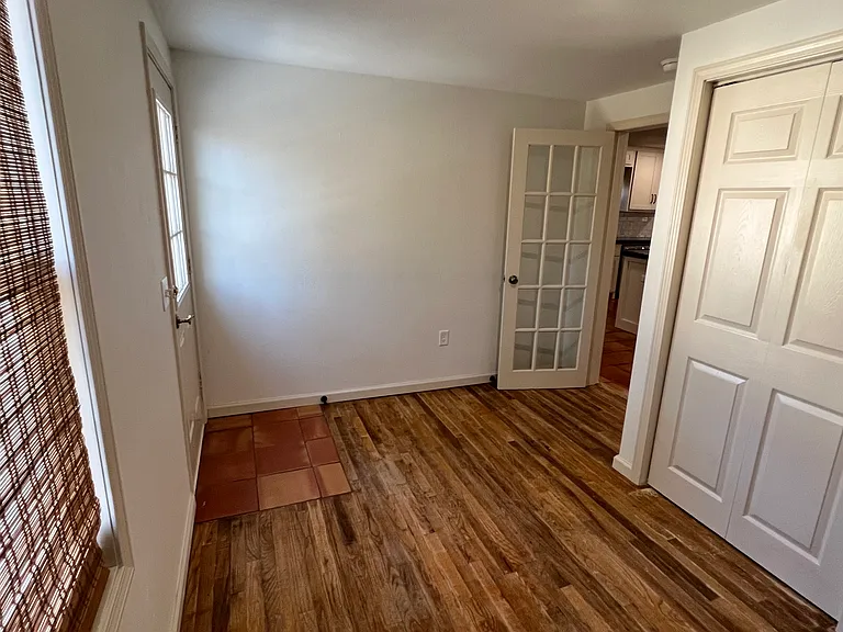 517 W Maple St — Photo 15