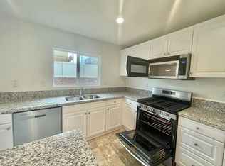 7517 Citrusmoon Ct, Riverside, CA 92507