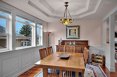 Spacious Dining Room