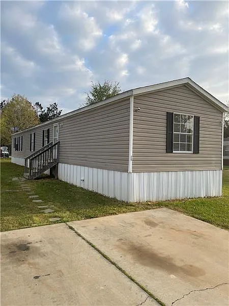 Building Photo - 135 Dv Byrd Ln #29