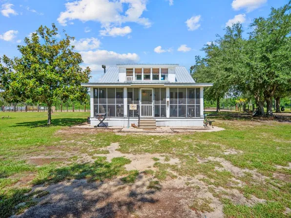 111 Bayberry Dr, Wewahitchka, FL 32465