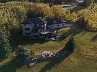 101 S Nagway Ct, Rocky View County, AB T3R 1A1