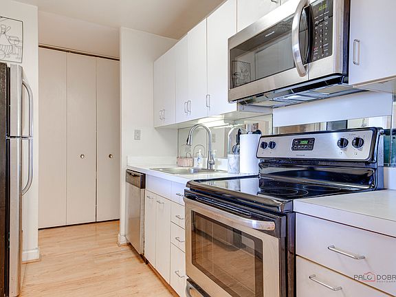 5th image of 3930 N Pine Grove Ave APT 1607