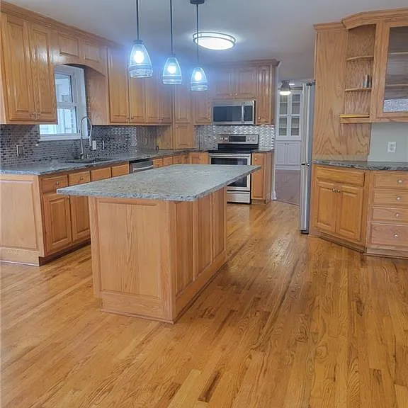 3370 Westbrook Rd — Photo 17