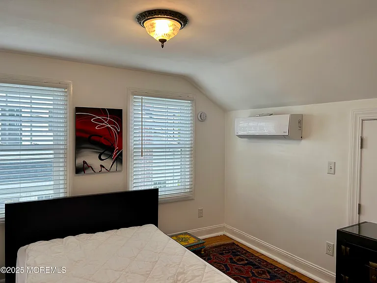 303 Evergreen Ave — Photo 24