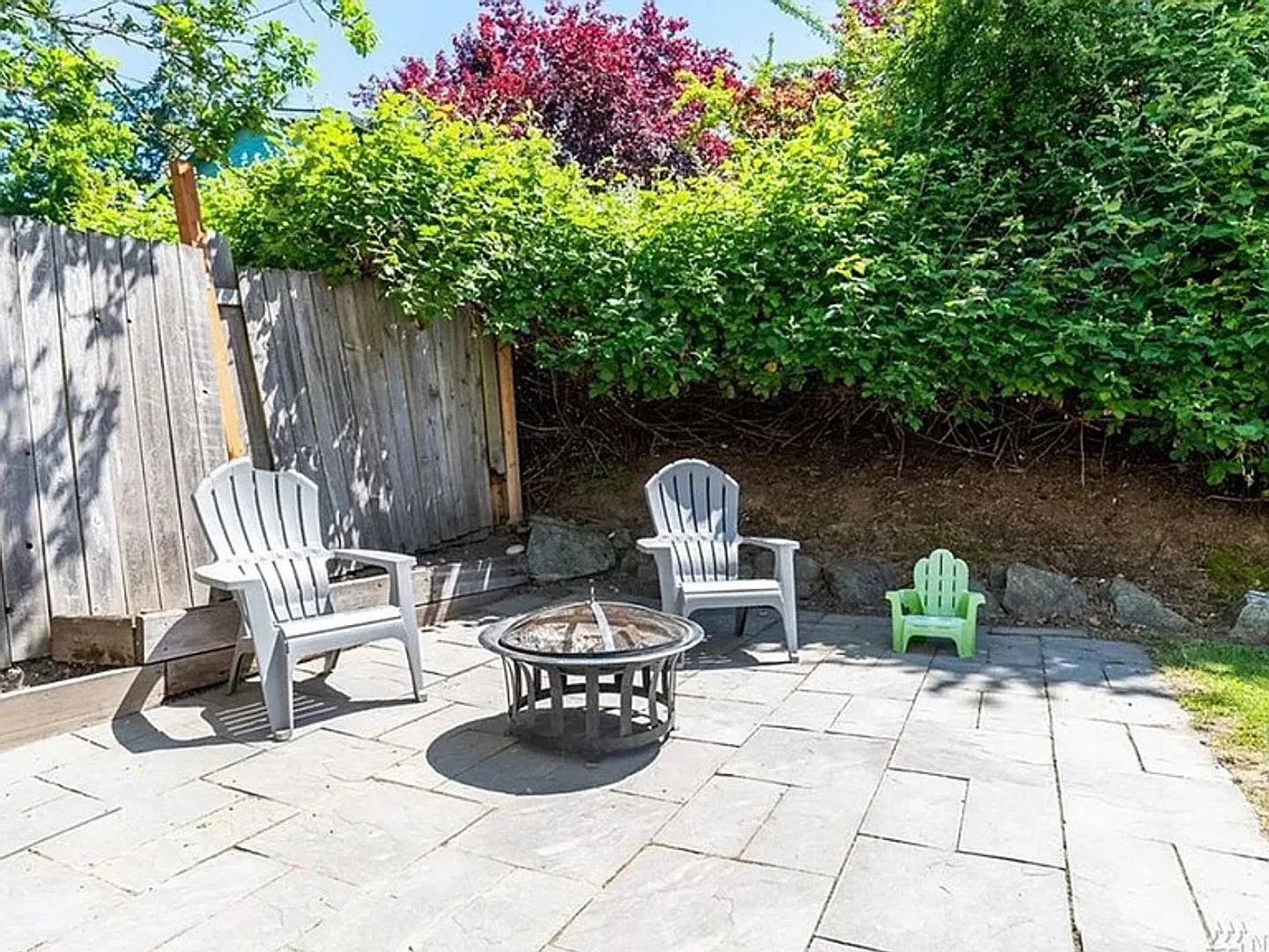 1119 North Waugh Road — Photo 4