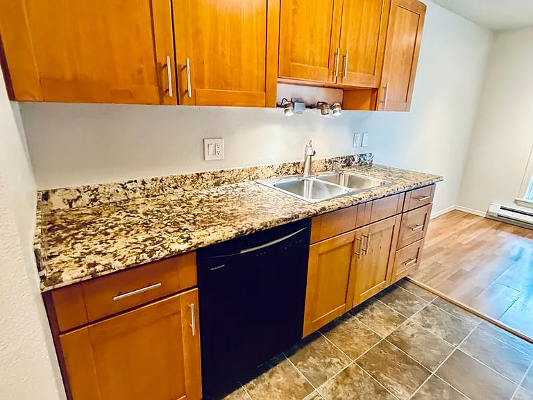 3430 Renton Pl S — Photo 15