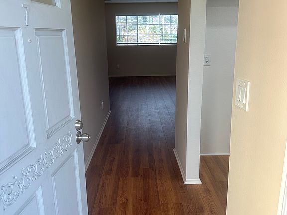 3rd image of 1148 San Rafael Ave #8