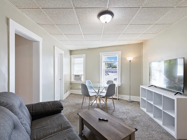 2 Irvington Rd #6 — Photo 10
