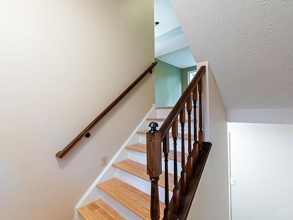 4th image of 2452 Doeview Ct