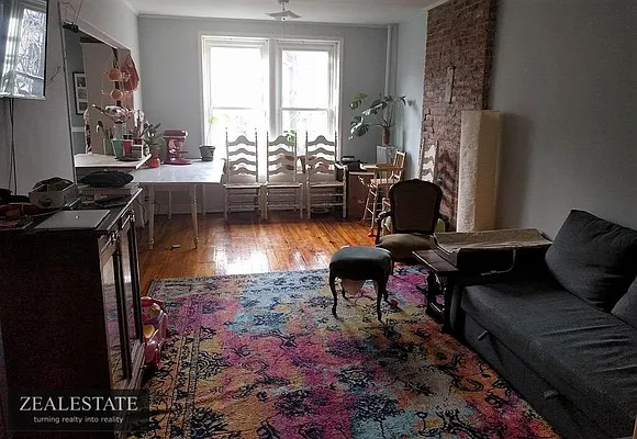 Rented by ZealEstate Group Inc | media 3