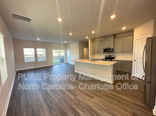 1764 Braemar Village Dr, Monroe, NC 28110