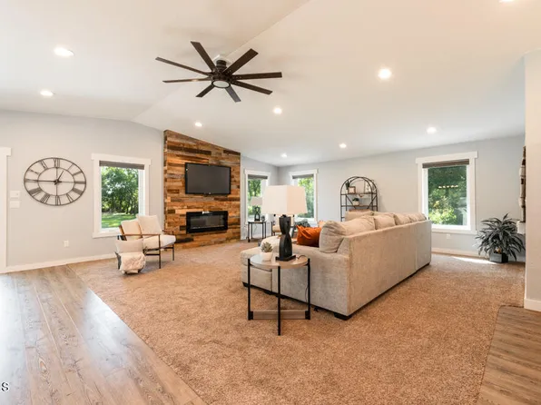 655 E Bristol Dr, Bismarck, ND 58501