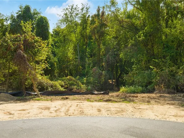 4730 Pinecrest Dr, Uniontown, OH 44685