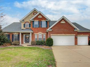 105 Cloverleaf Meadows Ct, O'Fallon, MO 63366